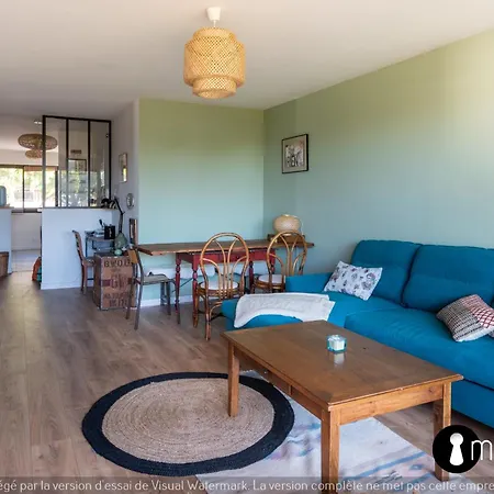 Air-conditioned Facing The Port Of Laurent With 2 Bedrooms Lägenhet Saint-Laurent-du-Var